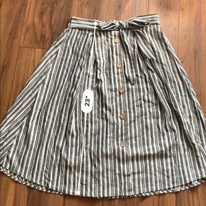 Strip Midi Skirt w/self-tie • Grey/white